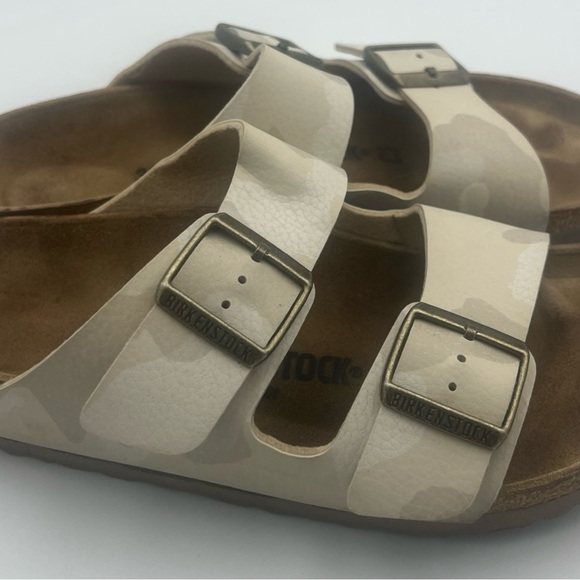 Birkenstock Sandals Womens Size EU39 US 8- 8.5 Slide Birko-Flor Desert Color - Picture 3 of 12
